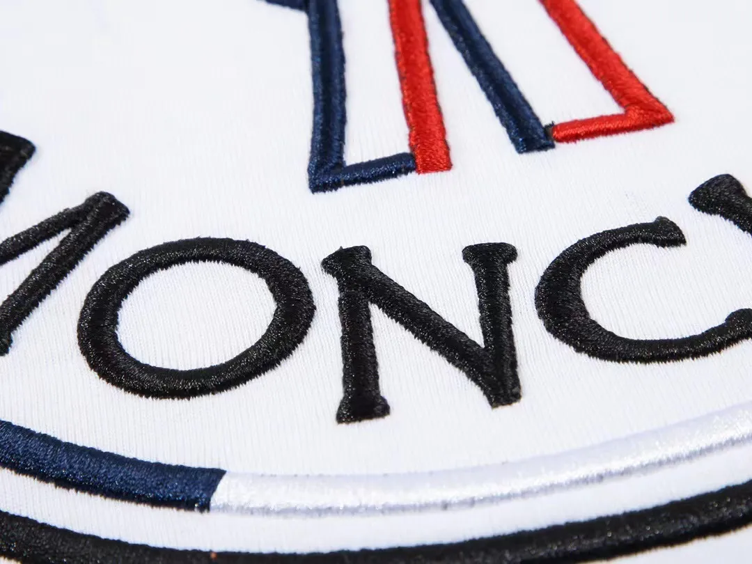 【2026】【MONCLER 公式旗艦店】モンクレール   Tシャツ  ご好評に付き再入荷！