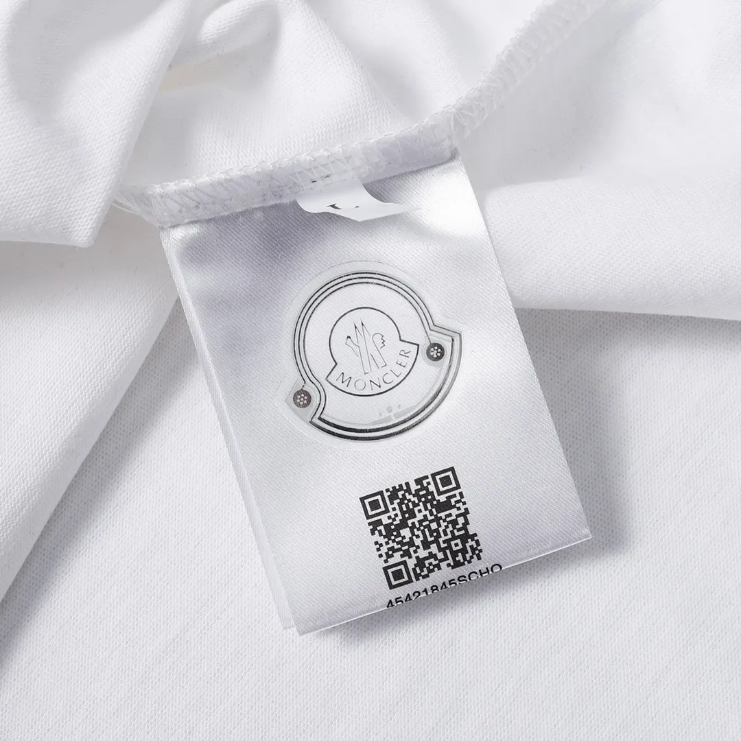 【2026】【MONCLER 公式旗艦店】モンクレール   Tシャツ  ご好評に付き再入荷！