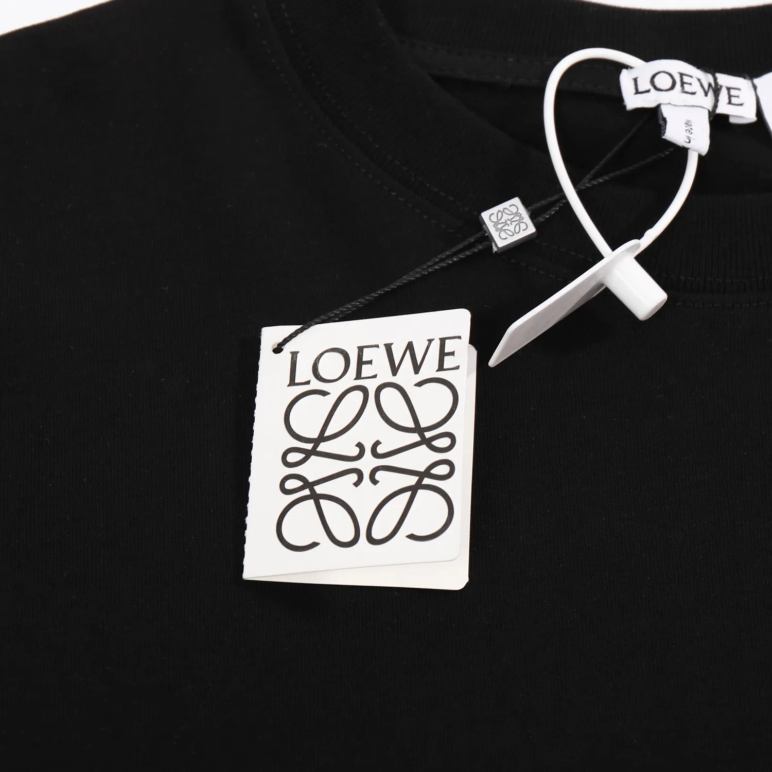 【2026】【LOEWE 公式旗艦店】ロエベ   Tシャツ  ご好評に付き再入荷！