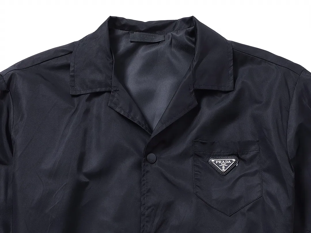 【2026】【PRADA  公式旗艦店】プラダ  Tシャツ ご好評に付き再入荷！
