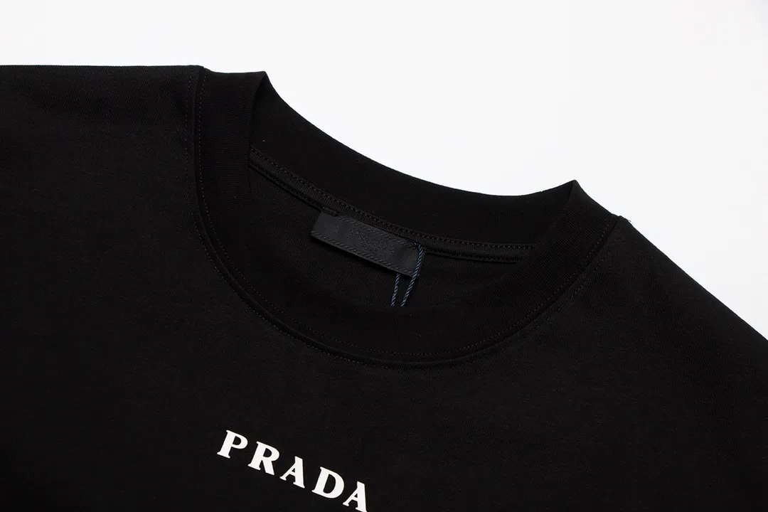【2026】【PRADA  公式旗艦店】プラダ  Tシャツ ご好評に付き再入荷！