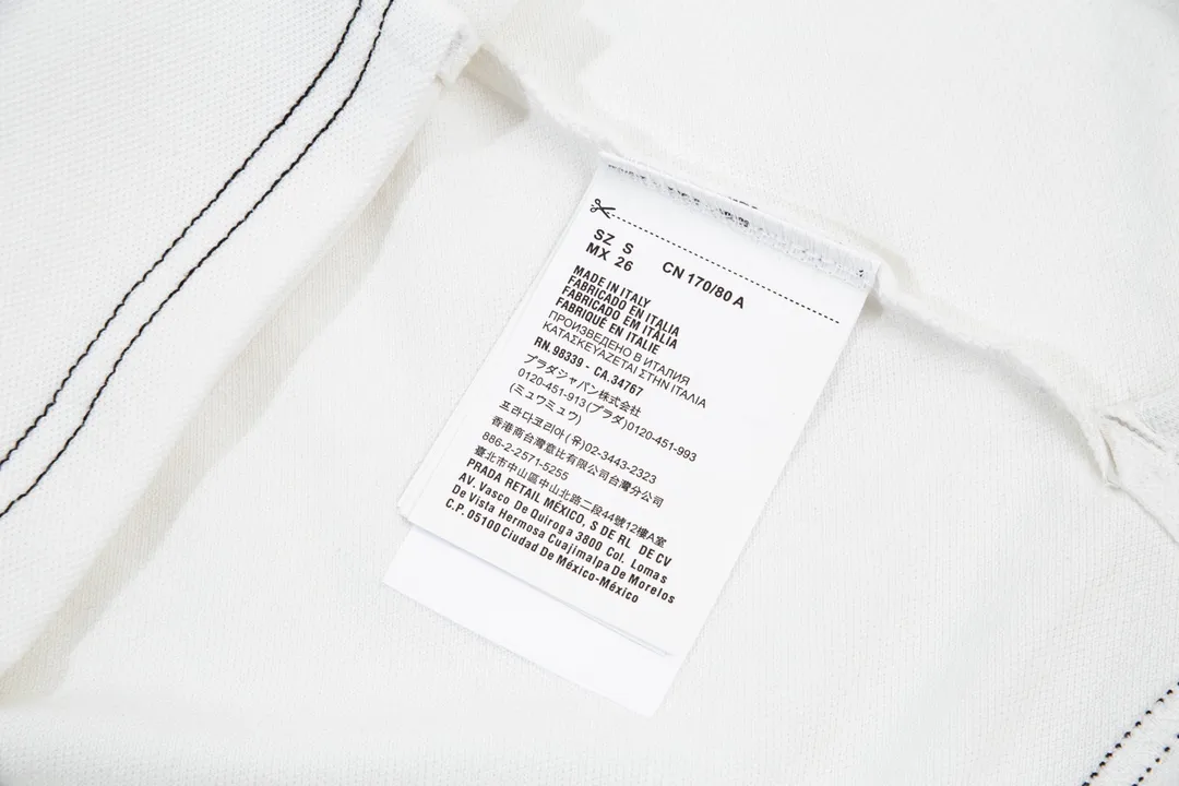【2026】【 PRADA  公式旗艦店】プラダ    Tシャツ ご好評に付き再入荷！