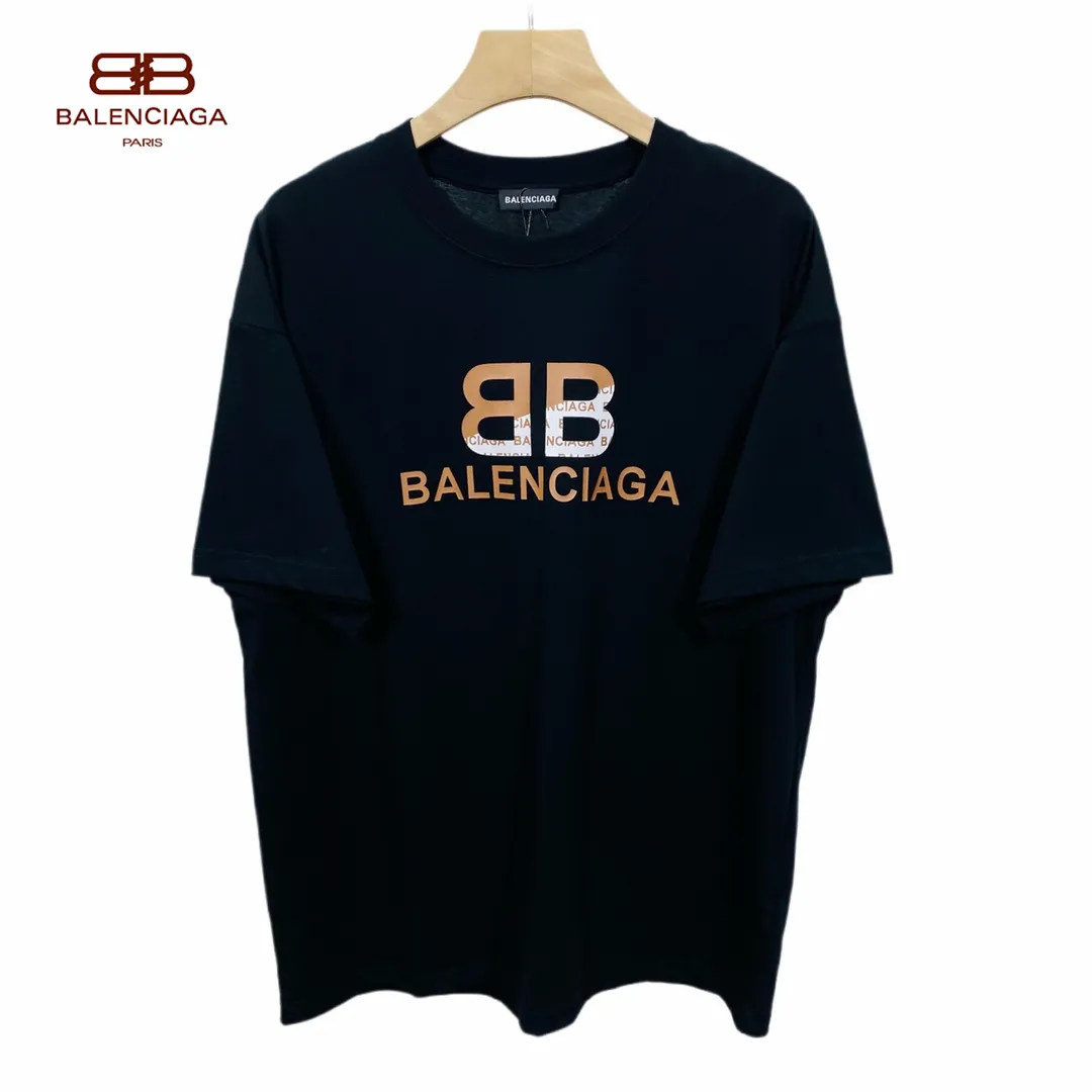 【2026】【BALENCIAGA  公式旗艦店】バレンシアガ   Tシャツ ご好評に付き再入荷！