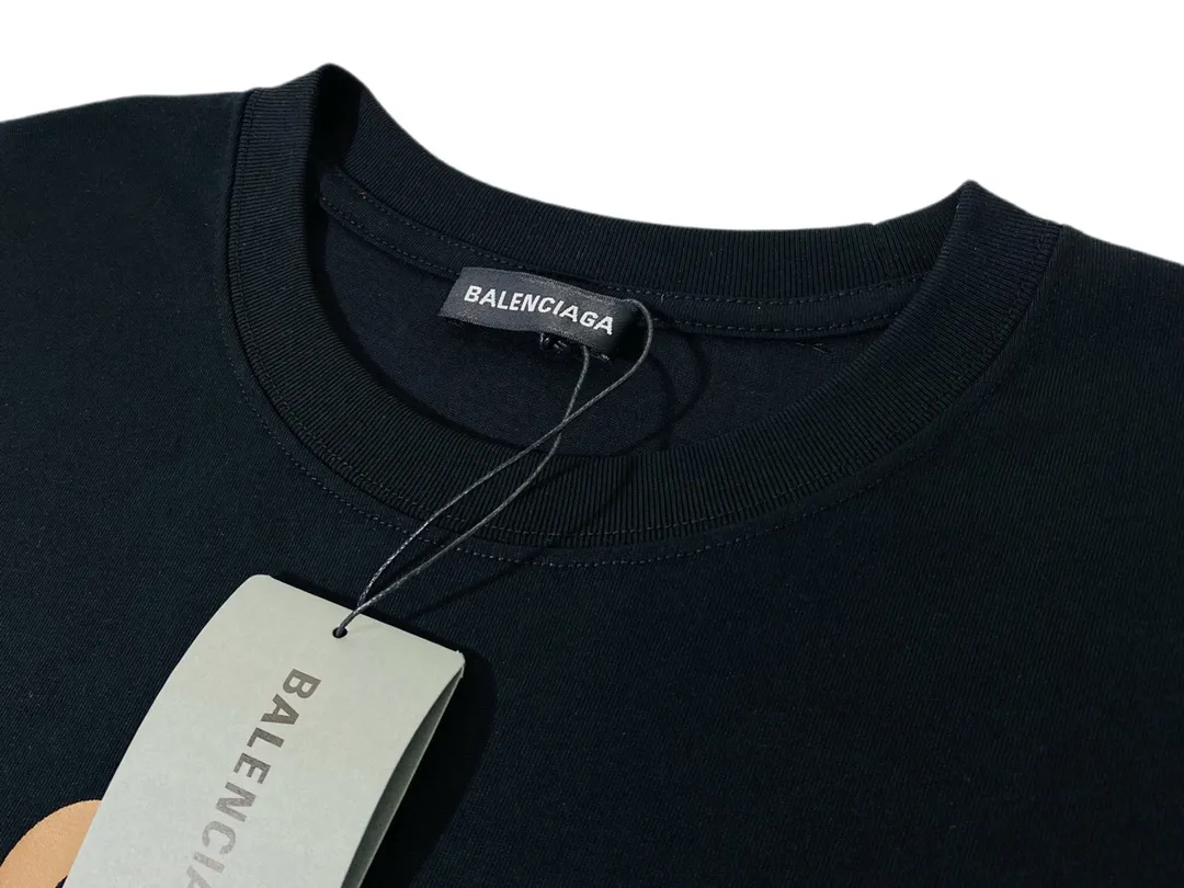 【2026】【BALENCIAGA  公式旗艦店】バレンシアガ   Tシャツ ご好評に付き再入荷！