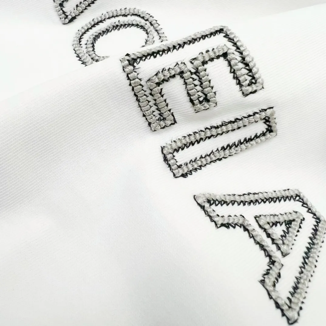【2026】BALENCIAGA/バレンシアガ 23新作中空立体刺繡カジュアル丸首半袖Tee