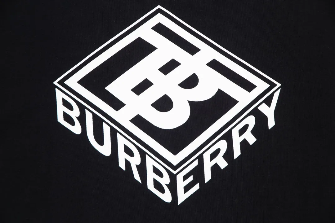 【2026】【BURBERRY  公式旗艦店】バーバリー  Tシャツ ご好評に付き再入荷！