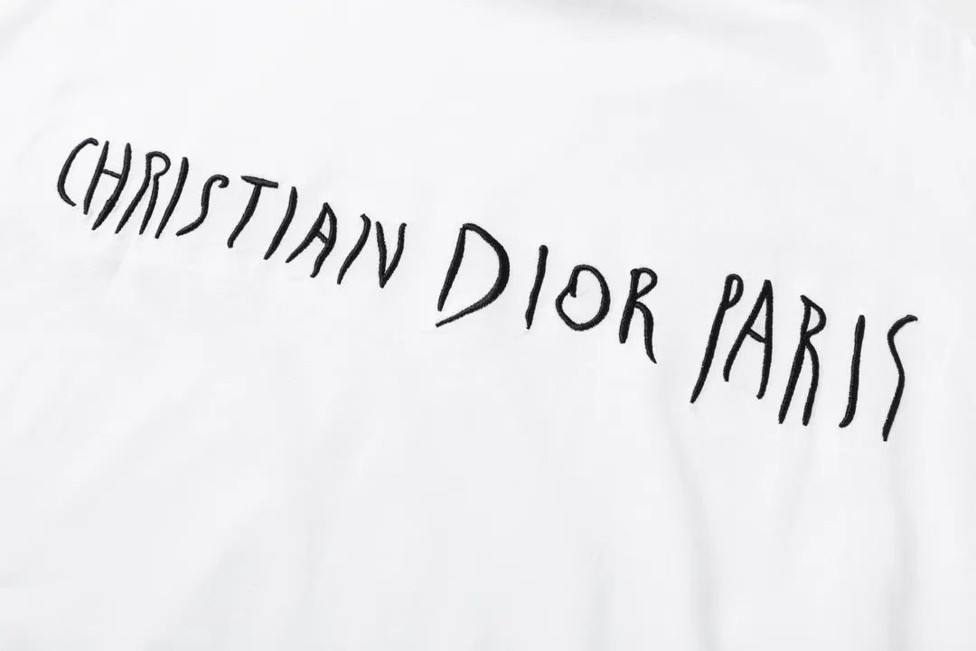 【2026】【 DIOR公式旗艦店】ディオール    Tシャツ  ご好評に付き再入荷！