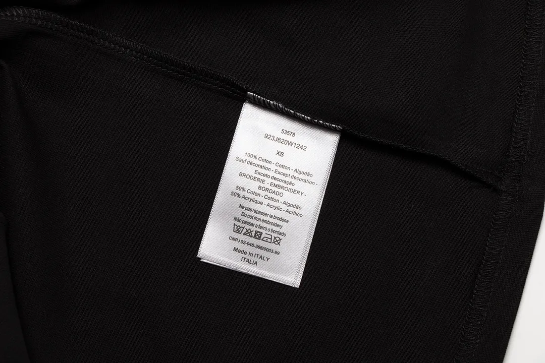 【2026】【 DIOR公式旗艦店】ディオール    Tシャツ  ご好評に付き再入荷！