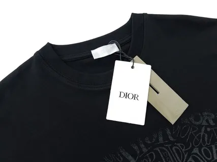 【2026】【 DIOR 公式旗艦店】ディオール   Tシャツ ご好評に付き再入荷！