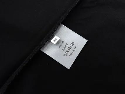 【2026】【 DIOR 公式旗艦店】ディオール   Tシャツ ご好評に付き再入荷！