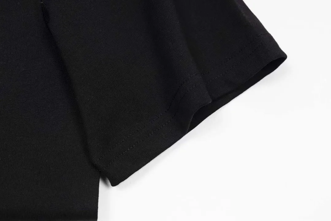 【2026】【 DIOR 公式旗艦店】ディオール   Tシャツ ご好評に付き再入荷！