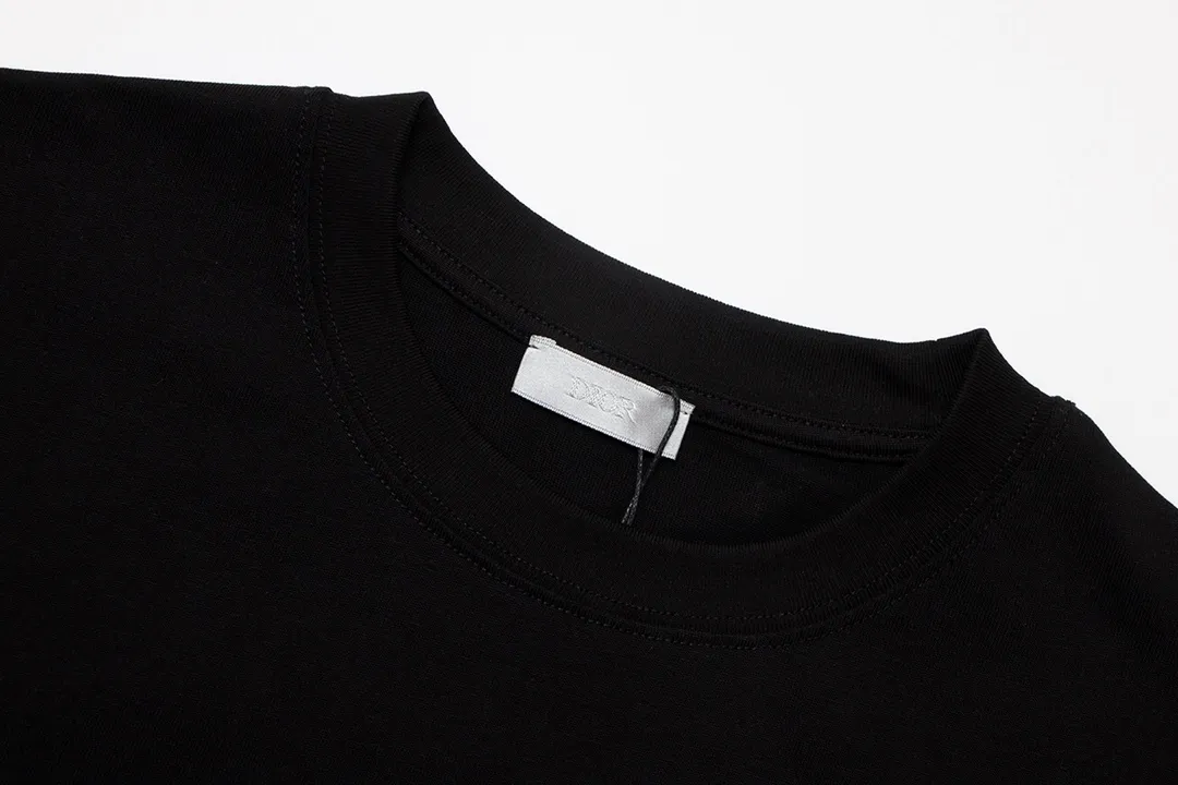 【2026】【 DIOR 公式旗艦店】ディオール   Tシャツ ご好評に付き再入荷！