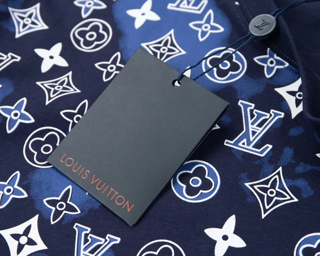 【2026】【LOUIS VUITTON  公式旗艦店】ルイヴィトン   Tシャツ ご好評に付き再入荷！
