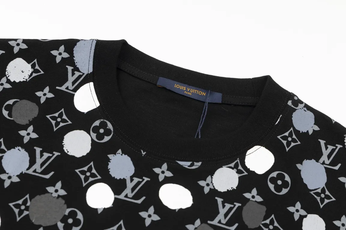 【2026】【LOUIS VUITTON  公式旗艦店】ルイヴィトン   Tシャツ ご好評に付き再入荷！