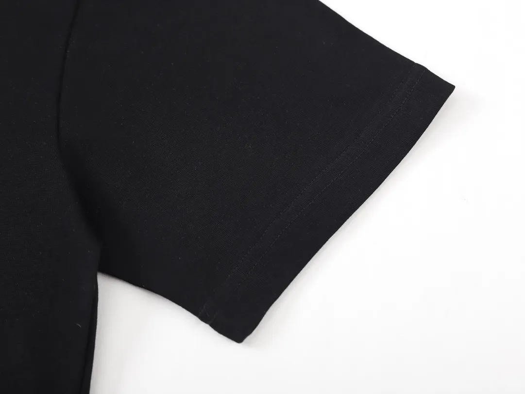 【2026】【LOUIS VUITTON  公式旗艦店】ルイヴィトン   Tシャツ ご好評に付き再入荷！