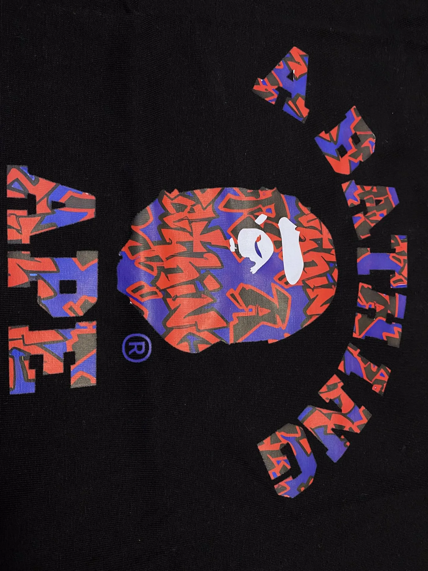 【BAPE  公式旗艦店】Tシャツご好評に付き再入荷！