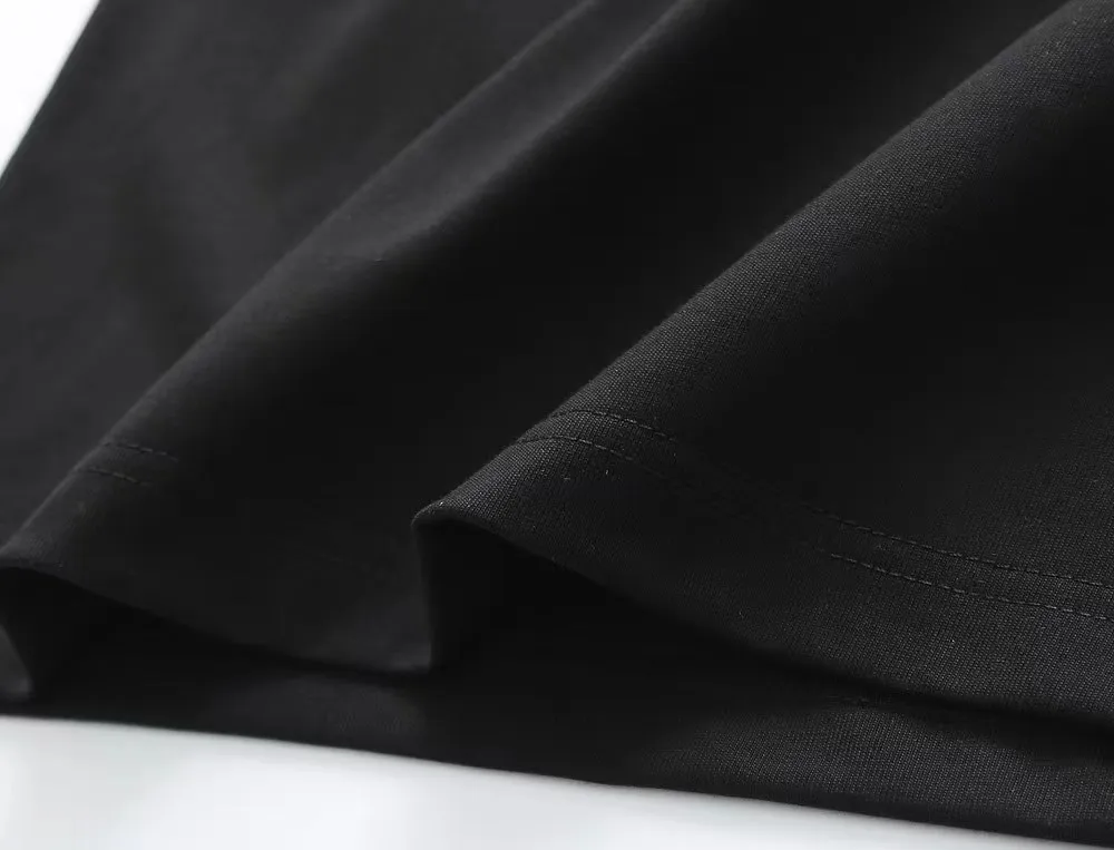 【GUCCI 公式旗艦店】クッチ   Tシャツ ご好評に付き再入荷！ 250214