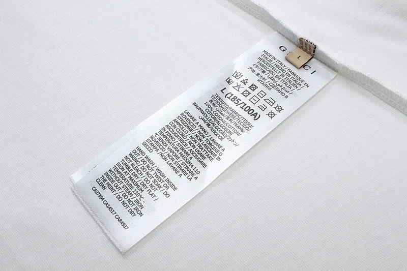 【GUCCI 公式旗艦店】クッチ   Tシャツ ご好評に付き再入荷！ 250214
