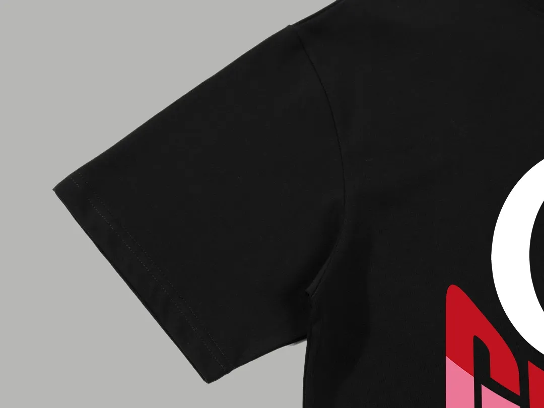 【GUCCI 公式旗艦店】クッチ   Tシャツ ご好評に付き再入荷！ 250214
