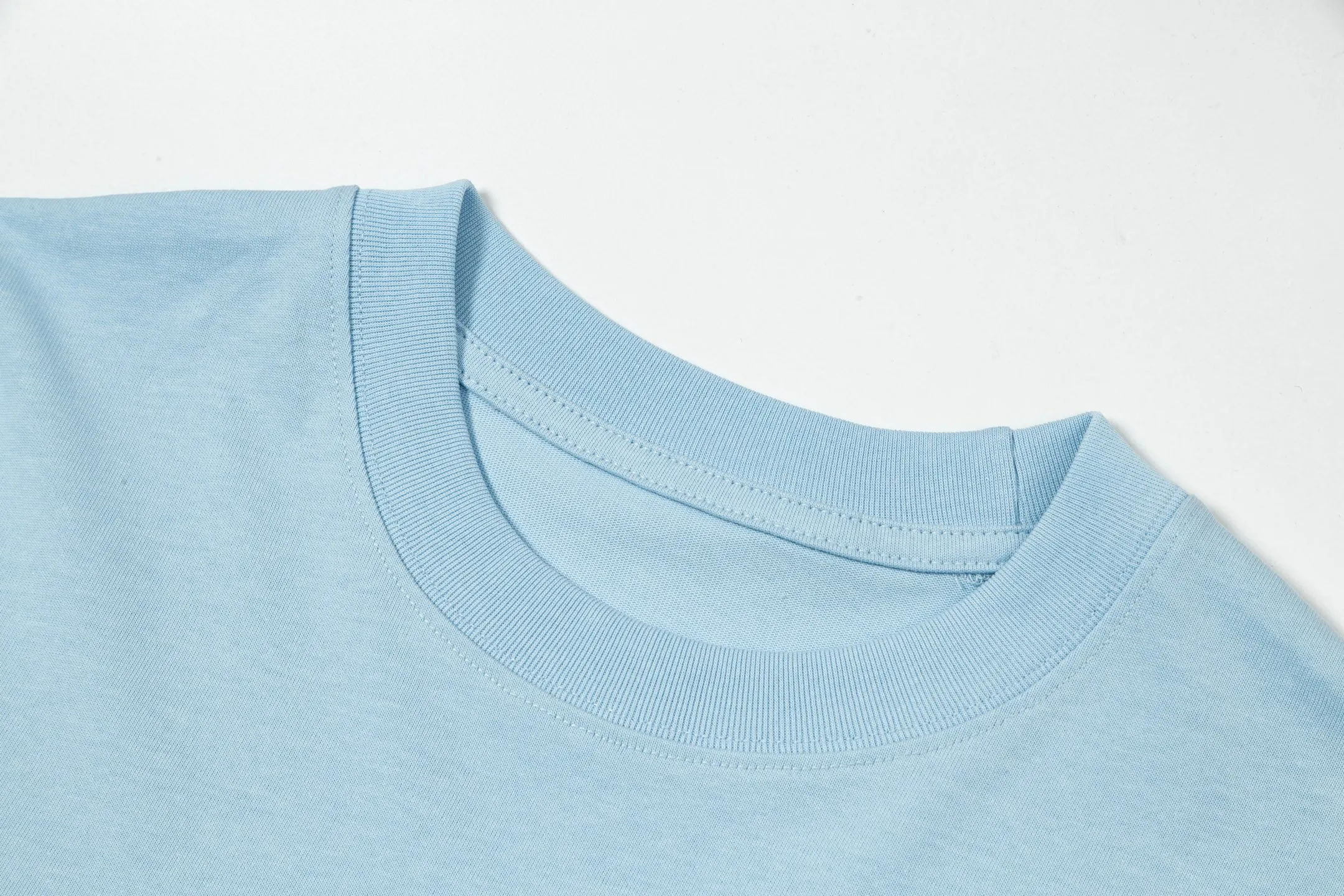 【DIOR 公式旗艦店】ディオール   Tシャツ ご好評に付き再入荷 250210