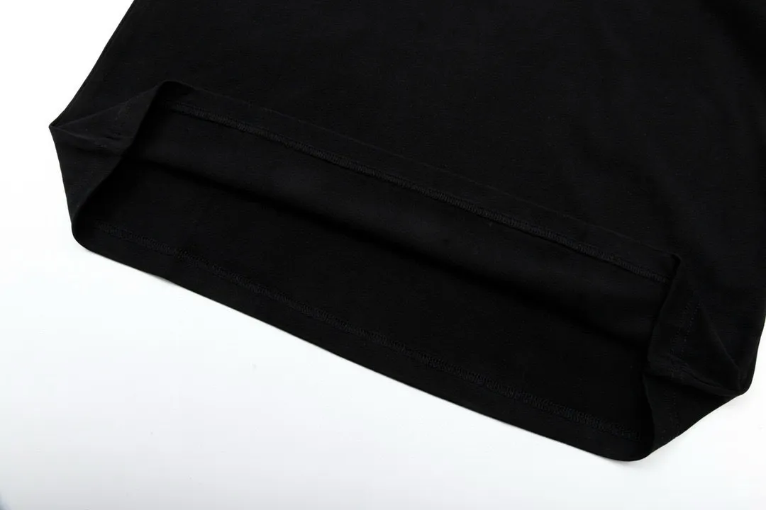 【DIOR 公式旗艦店】ディオール   Tシャツ ご好評に付き再入荷 250210