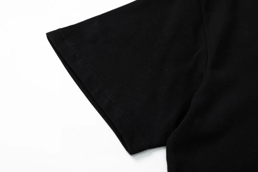 【DIOR 公式旗艦店】ディオール   Tシャツ ご好評に付き再入荷 250210