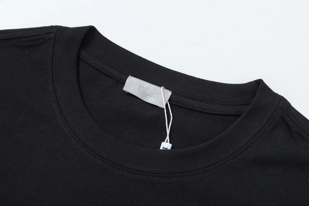 【DIOR 公式旗艦店】ディオール   Tシャツ ご好評に付き再入荷 250210