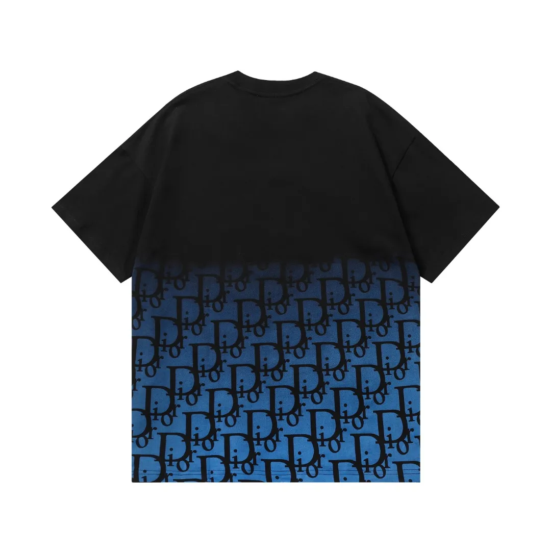 【DIOR 公式旗艦店】ディオール   Tシャツ ご好評に付き再入荷 250210