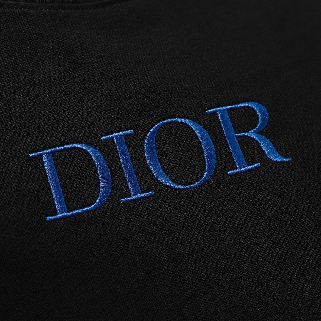 【DIOR 公式旗艦店】ディオール   Tシャツ ご好評に付き再入荷 250210