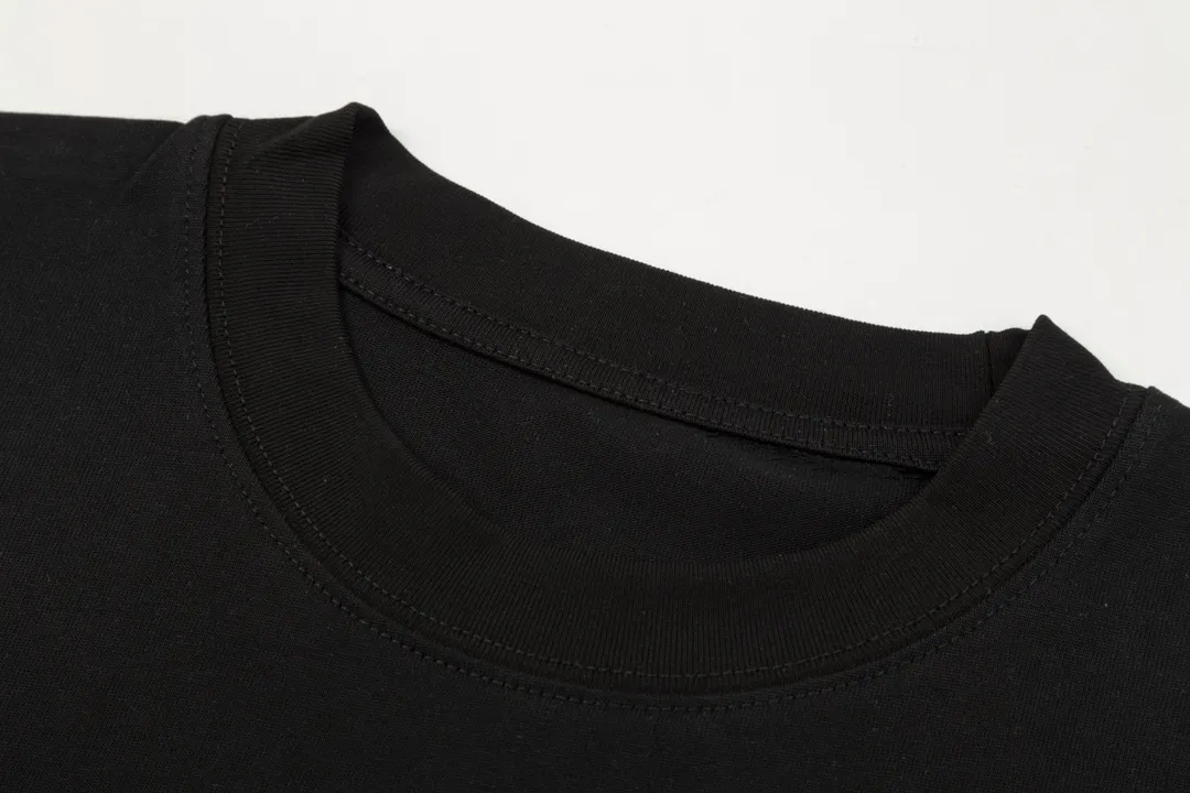 【DIOR 公式旗艦店】ディオール   Tシャツ ご好評に付き再入荷 250210