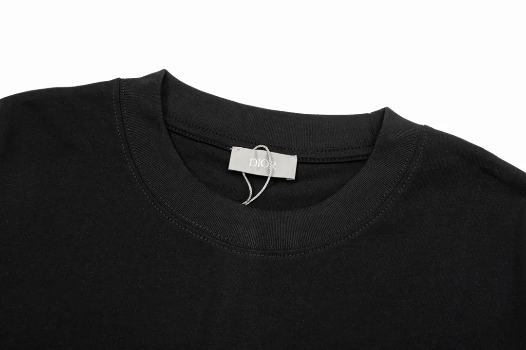 【DIOR 公式旗艦店】ディオール   Tシャツ ご好評に付き再入荷 250210