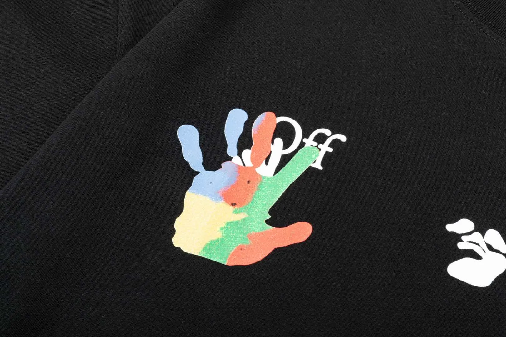 【OFF-WHITE  公式旗艦店】オフホワイト   Tシャツ  ご好評に付き再入荷！250215