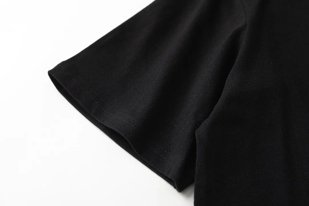【OFF-WHITE  公式旗艦店】オフホワイト   Tシャツ  ご好評に付き再入荷！250215