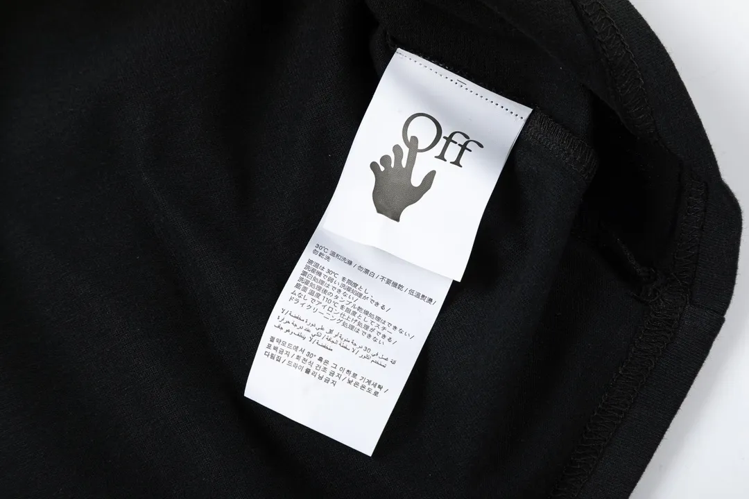 【OFF-WHITE  公式旗艦店】オフホワイト   Tシャツ  ご好評に付き再入荷！250215