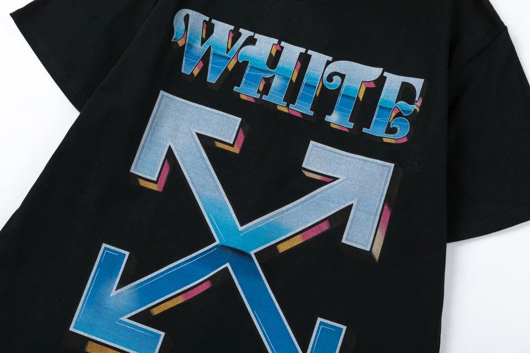 【OFF-WHITE  公式旗艦店】オフホワイト   Tシャツ  ご好評に付き再入荷！250215