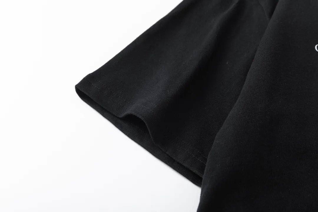 【OFF-WHITE  公式旗艦店】オフホワイト   Tシャツ  ご好評に付き再入荷！250215