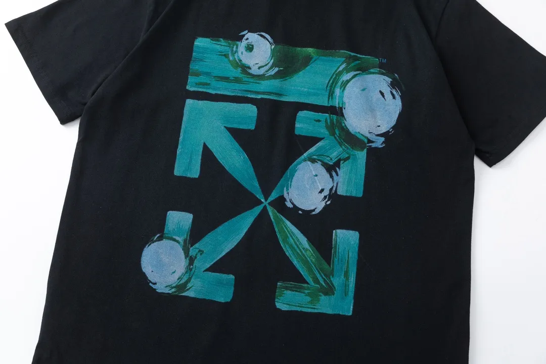 【OFF-WHITE  公式旗艦店】オフホワイト   Tシャツ  ご好評に付き再入荷！250215