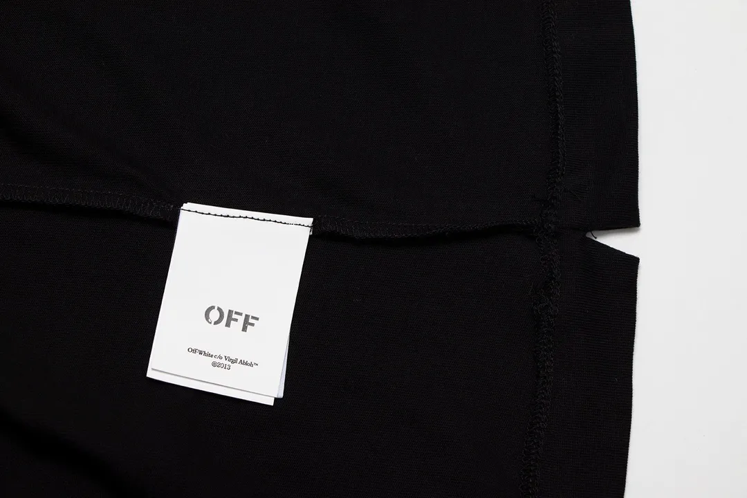 【OFF-WHITE 公式旗艦店】オフホワイト  Tシャツ ご好評に付き再入荷！