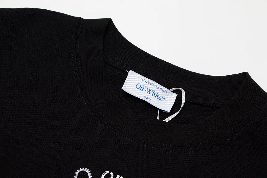 【OFF-WHITE 公式旗艦店】オフホワイト  Tシャツ ご好評に付き再入荷！