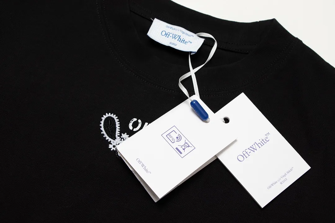 【OFF-WHITE 公式旗艦店】オフホワイト  Tシャツ ご好評に付き再入荷！