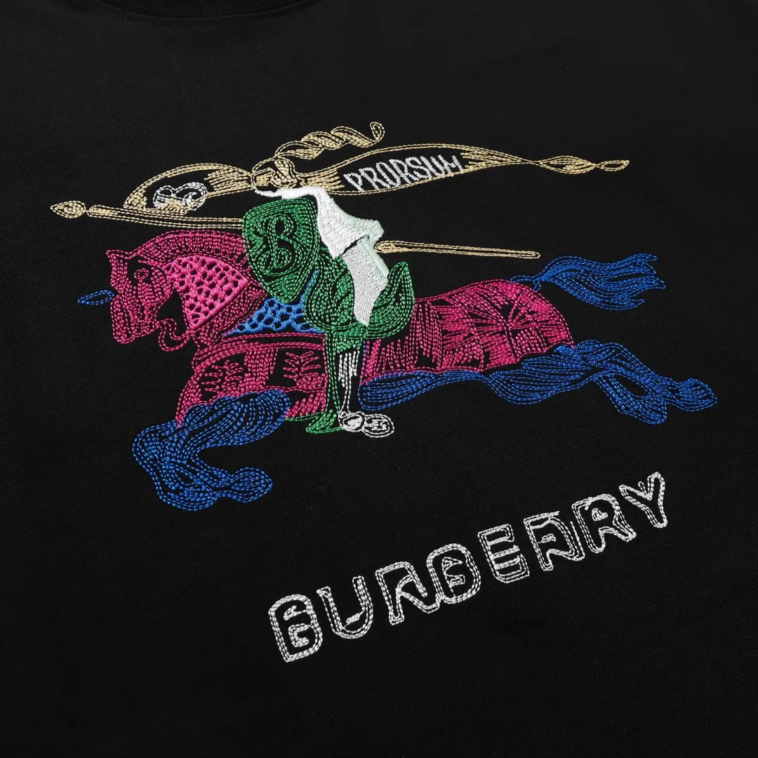【BURBERRY  公式旗艦店】バーバリー  Tシャツ ご好評に付き再入荷 250211