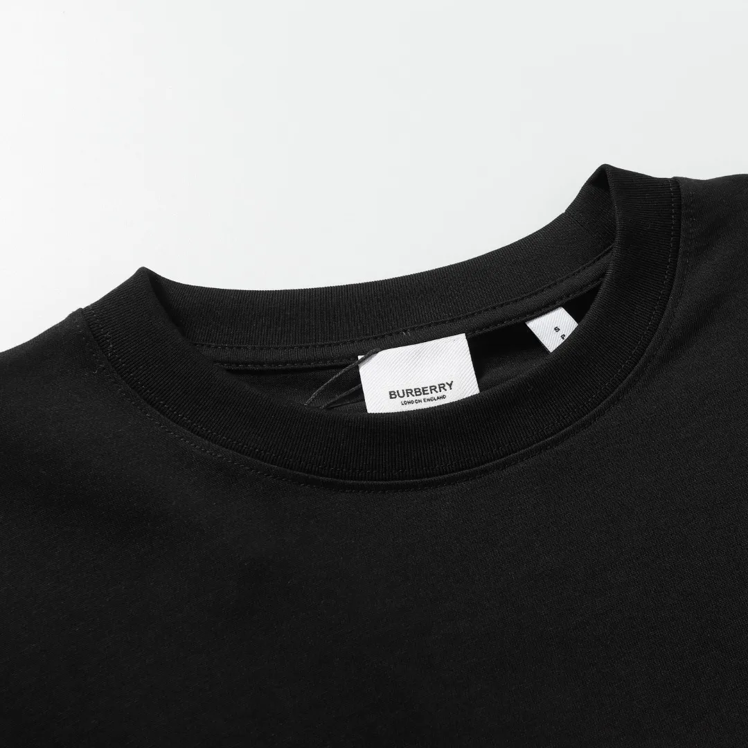 【BURBERRY  公式旗艦店】バーバリー  Tシャツ ご好評に付き再入荷 250211