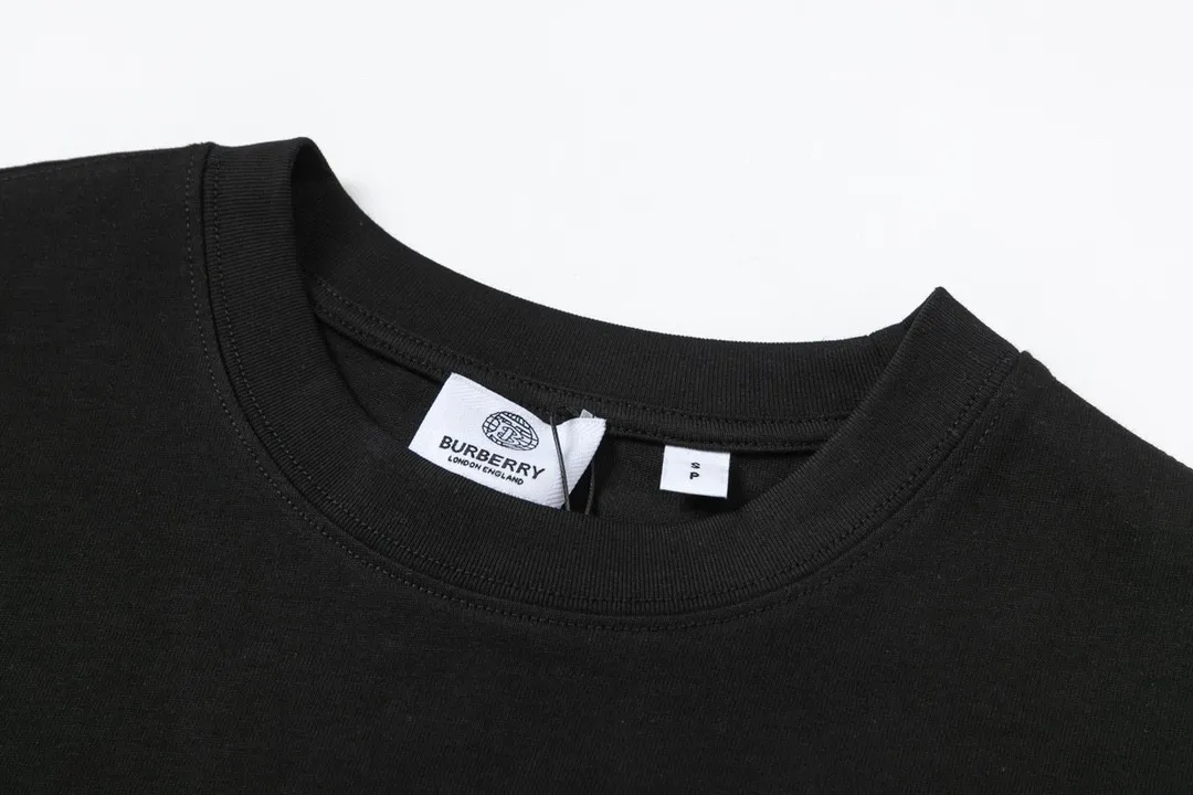 【BURBERRY  公式旗艦店】バーバリー  Tシャツ ご好評に付き再入荷 250211