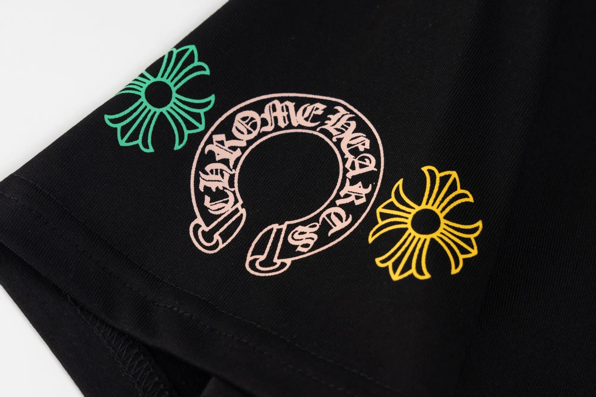 【CHROME HEARTS  公式旗艦店】クロムハーツ    Tシャツご好評に付き再入荷！250212