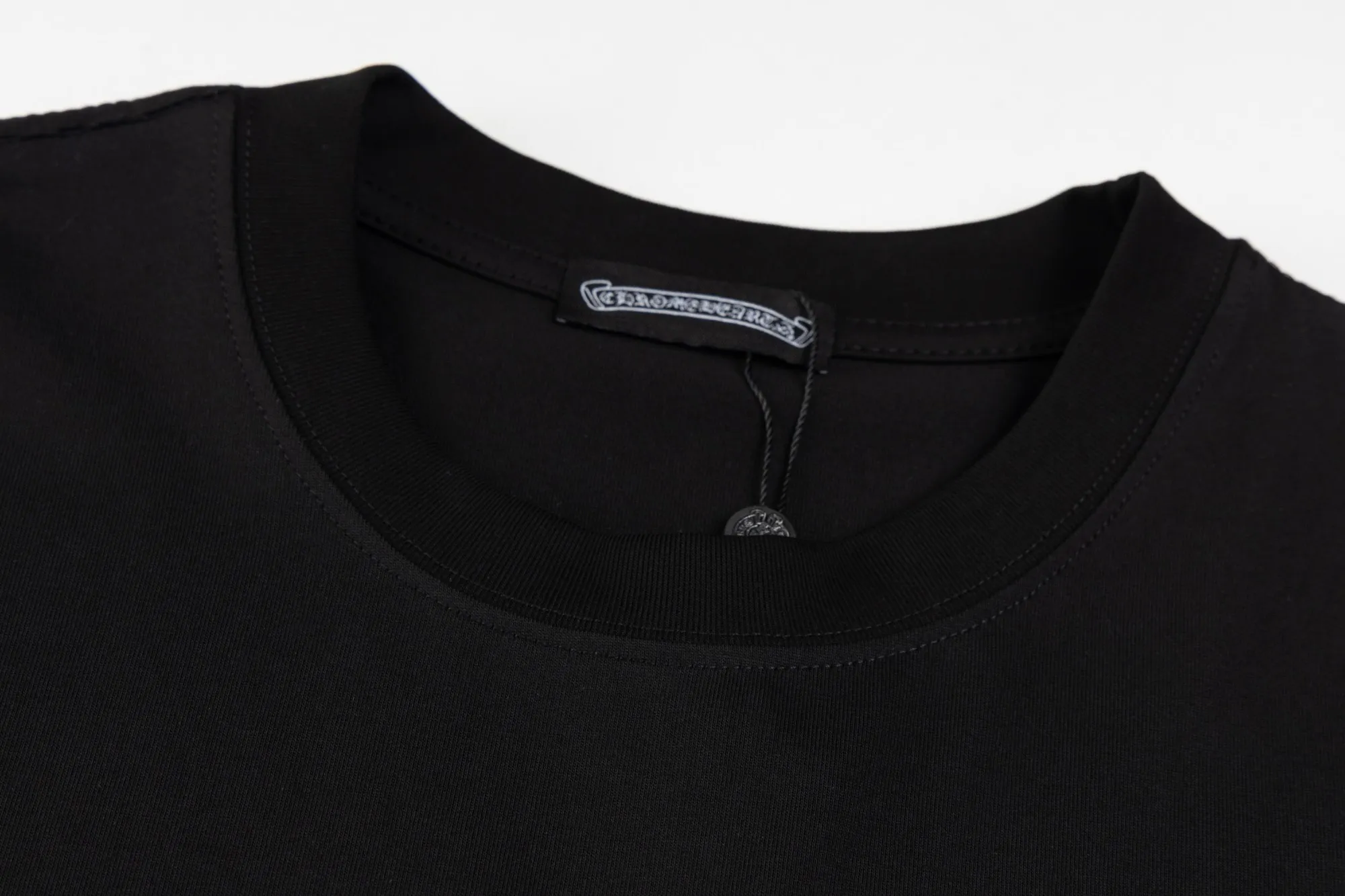 【CHROME HEARTS  公式旗艦店】クロムハーツ    Tシャツご好評に付き再入荷！250212