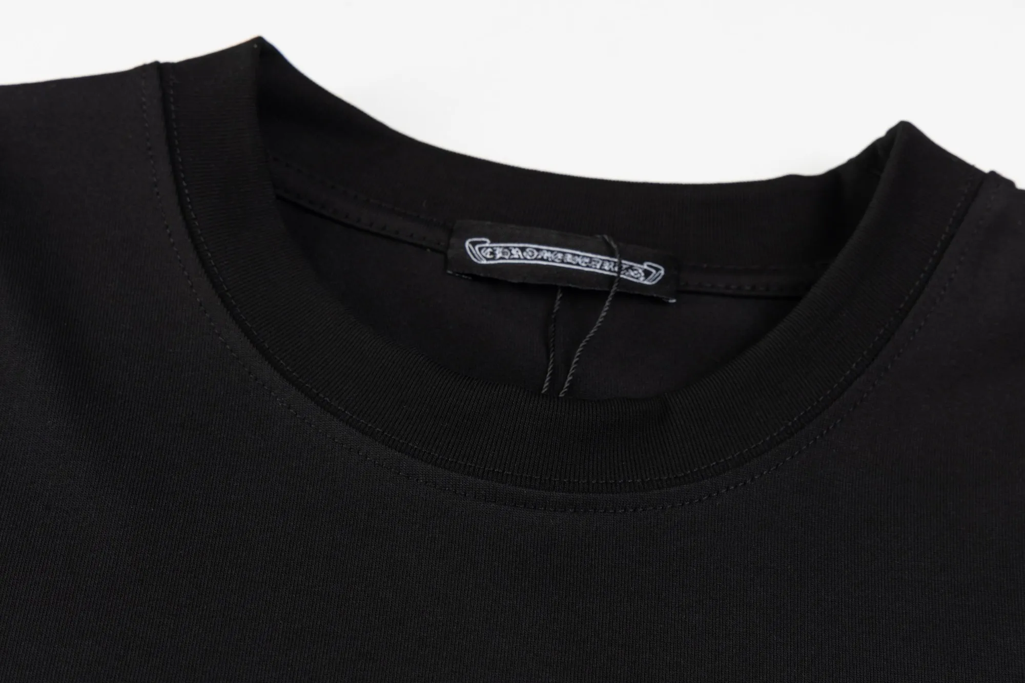 【CHROME HEARTS  公式旗艦店】クロムハーツ    Tシャツご好評に付き再入荷！250212