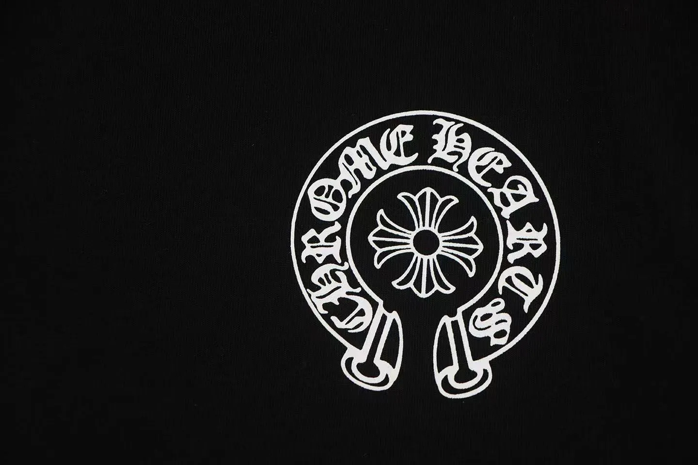 【CHROME HEARTS  公式旗艦店】クロムハーツ    Tシャツご好評に付き再入荷！250212