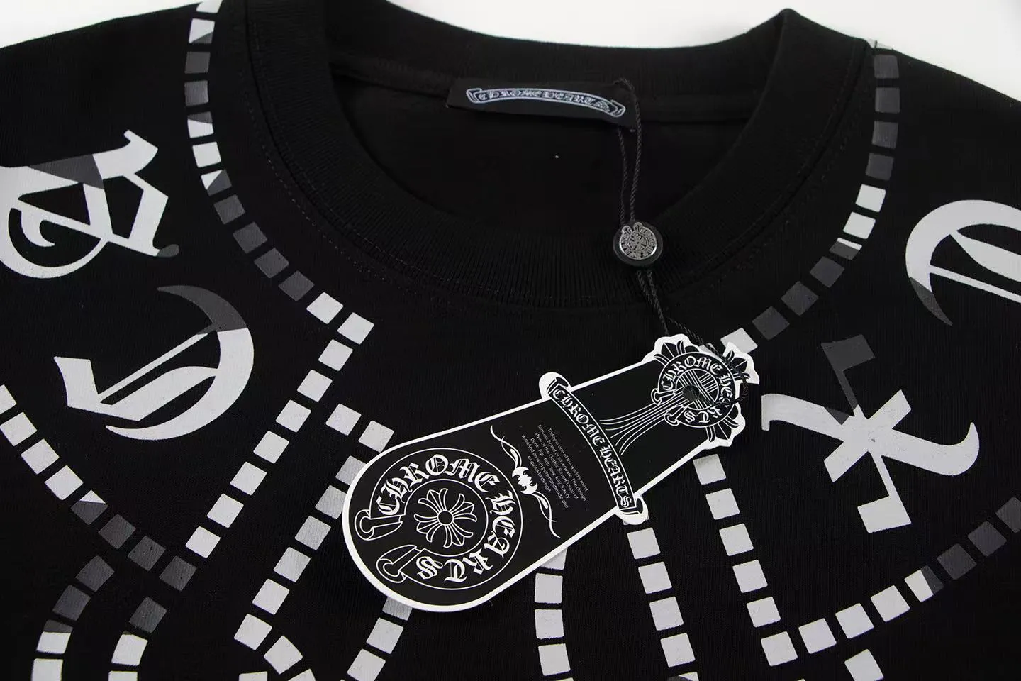 【CHROME HEARTS  公式旗艦店】クロムハーツ    Tシャツご好評に付き再入荷！250212