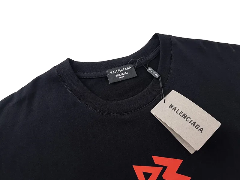 【BALENCIAGA  公式旗艦店】 バレンシアガ    Tシャツご好評に付き再入荷！250210