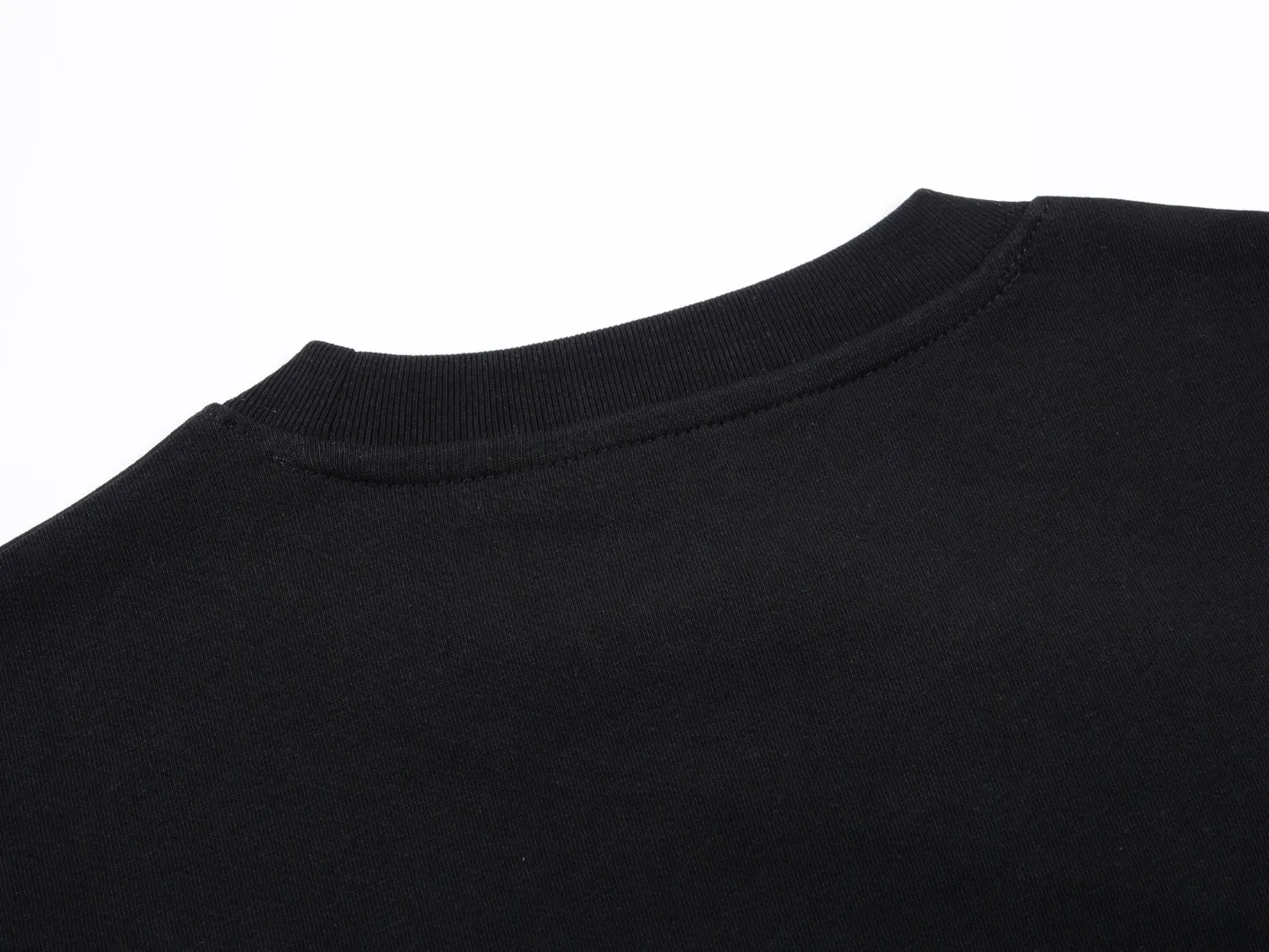 【CELINE 公式旗艦店】セリーヌ   Tシャツ ご好評に付き再入荷！ 250217